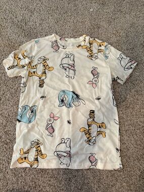 Disney Cream Winnie the Pooh Characters Short Sleeve Tee